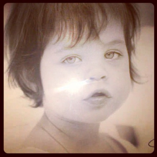 Vem ver Julia Restoin-Roitfeld aos 4 anos, em Saint Tropez. Uma fofura…