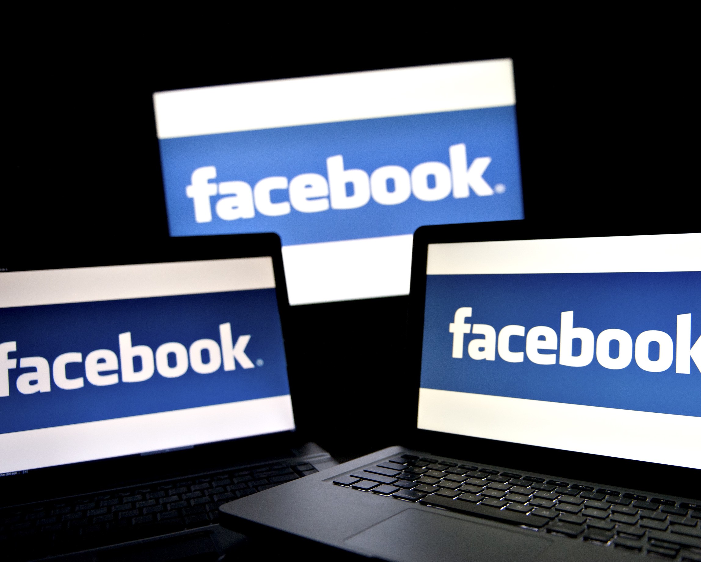 Quer dizer que passar tempo demais no Facebook engorda?