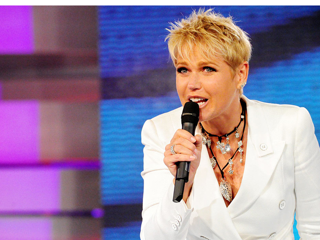 Maçãs do rosto de Xuxa são as mais procuradas em clínicas de estética. Vem saber!