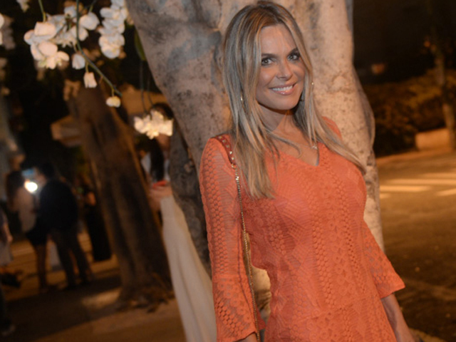 Fernanda Barbosa convida para o lançamento da Black Diamond