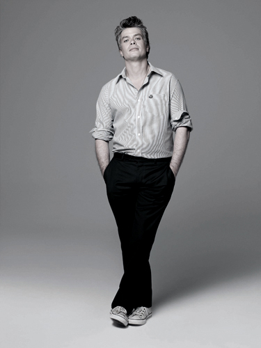 Fabio Assunção ataca de fotógrafo em peça dirigida por ele