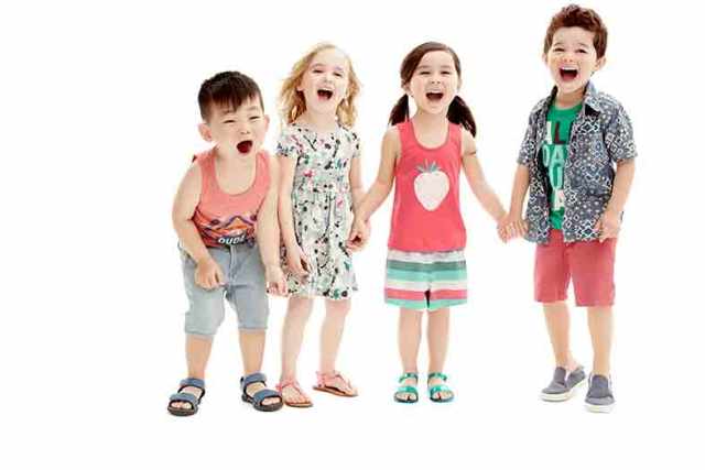 Glamuzinhos convocados para o Natal da Gap. É só estilo…