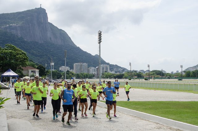 Track&Field Experience arma aulão power para as glamurettes cariocas