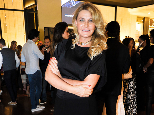 “É roupa de mulher de 50 anos”, diz Bia Doria sobre look usado em evento