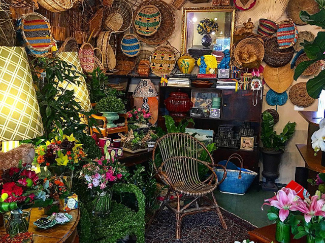 Mestre dos arranjos, Vic Meirelles inaugura loja para chamar de sua