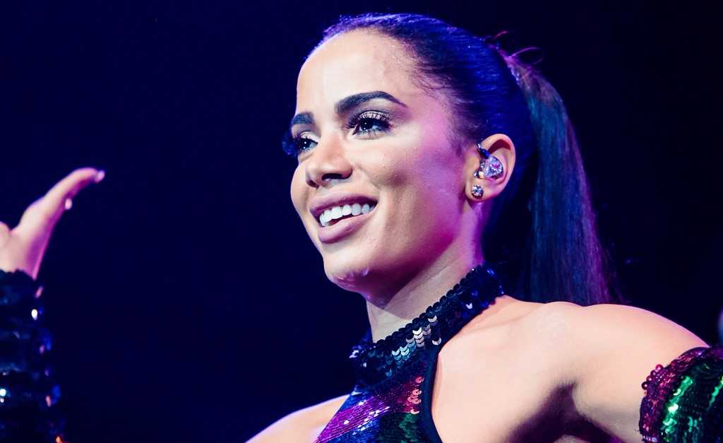 Direto de Vegas, Glamurama adianta: Anitta se apresentará em evento do Grammy Latino. Aos fatos