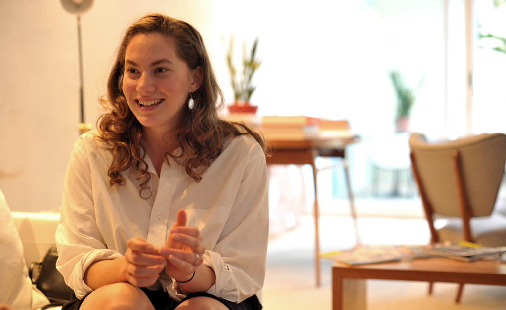 Emma, neta de Audrey Hepburn, revela como lida com a pressão do nome famoso