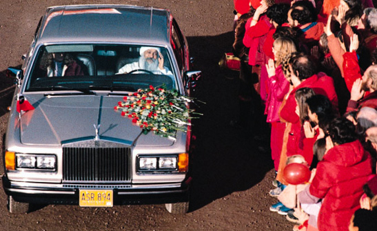 Documentário sobre Rajneesh se torna um dos assuntos mais comentados nas redes sociais