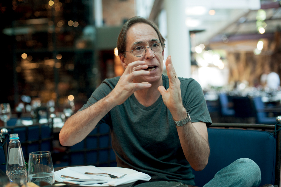 Pedro Cardoso solta o verbo para a revista PODER: “Eu e Fernando Henrique nos damos muito bem…”