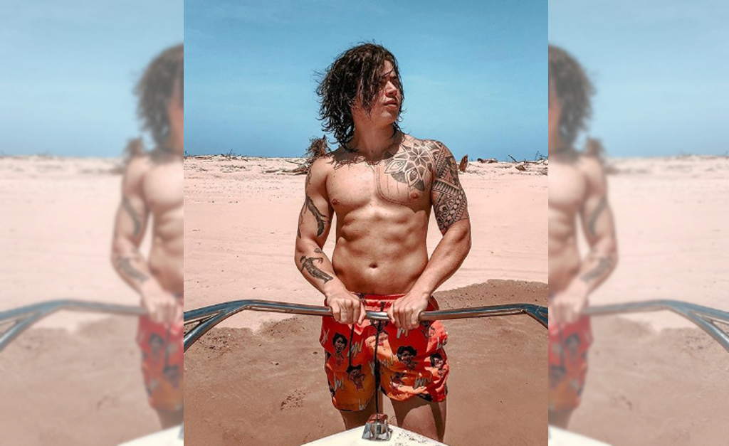 O neo sarado Whindersson Nunes exibe tanquinho e recebe elogios de Gracyanne e Lucco