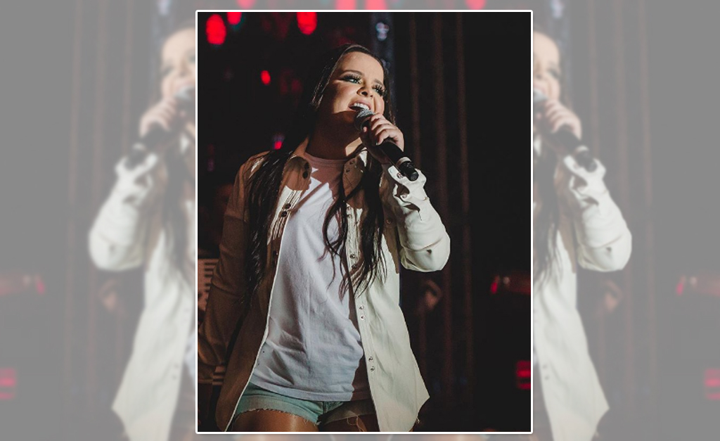 Maiara, da dupla Maiara & Maraísa, se diz feliz solteira: “Comer doce sozinha e ter a cama toda pra mim”