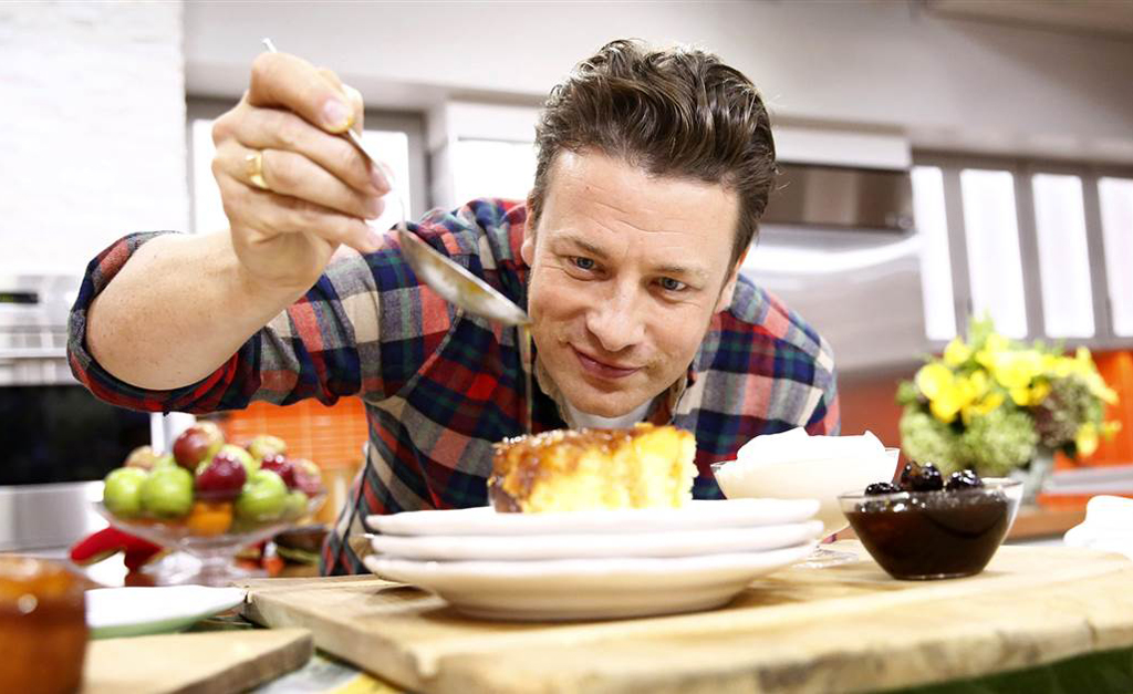 Império de Jamie Oliver entra em colapso e ele fecha 22 de seus 25 restaurantes na Inglaterra. Aos fatos