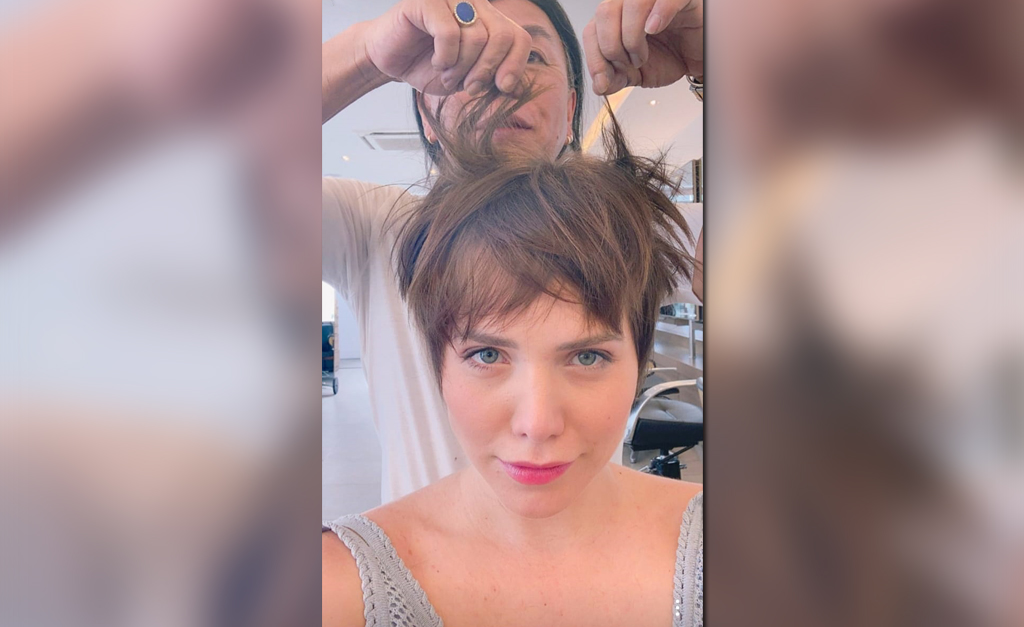 Enquanto a barriga cresce, o cabelo diminui… Letícia Colin passa a tesoura mais uma vez! O resultado?