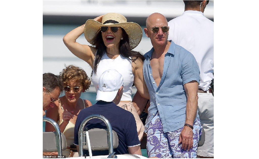 De férias na Europa, Jeff Bezos usa “técnica” popularizada por Leo DiCaprio para despistar os paparazzi