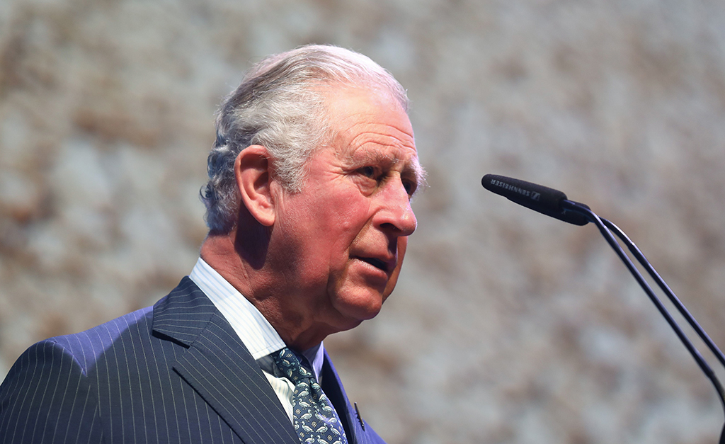 Apesar de ter recebido alta da Covid-19, Príncipe Charles vai inaugurar hospital para tratar vítimas da doença a distância