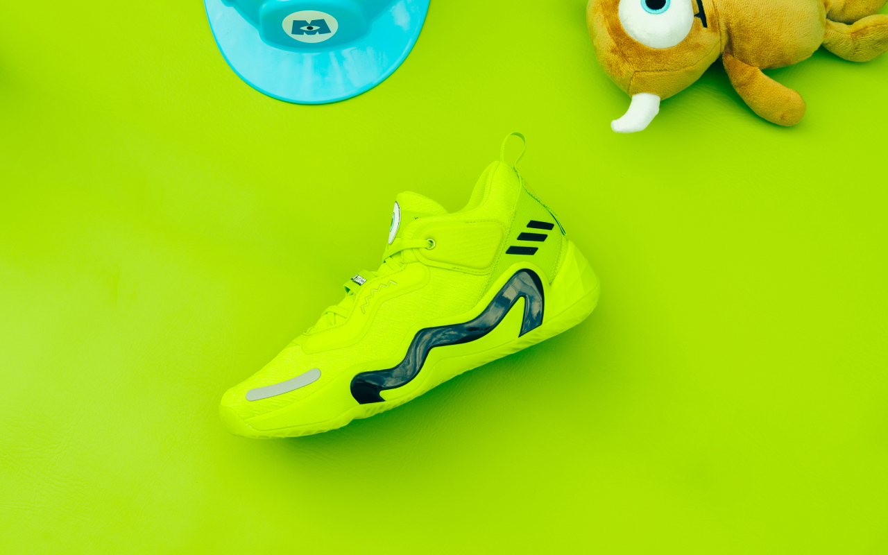 Adidas Monstros S.A.