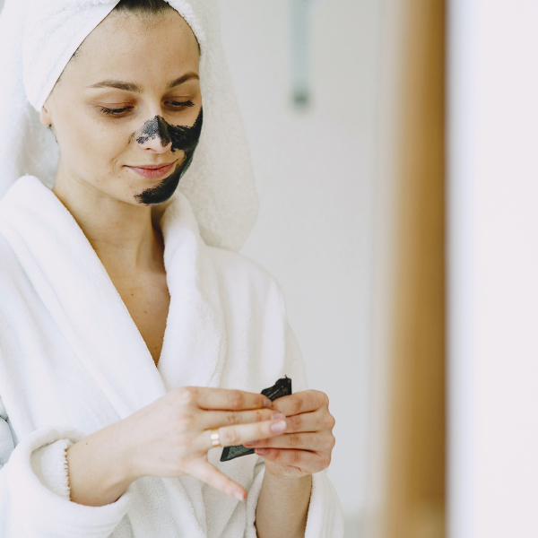 Dermatologista responde todas as dúvidas sobre máscaras faciais: como escolher, usar e armazenar