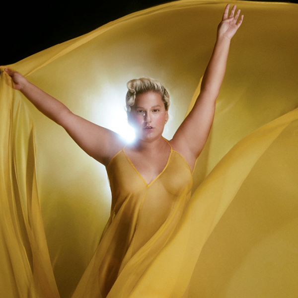 “Monstros invisíveis? Pra mim, eles sempre foram reais”, afirma Alice Caymmi ao lançar “Imaculada”