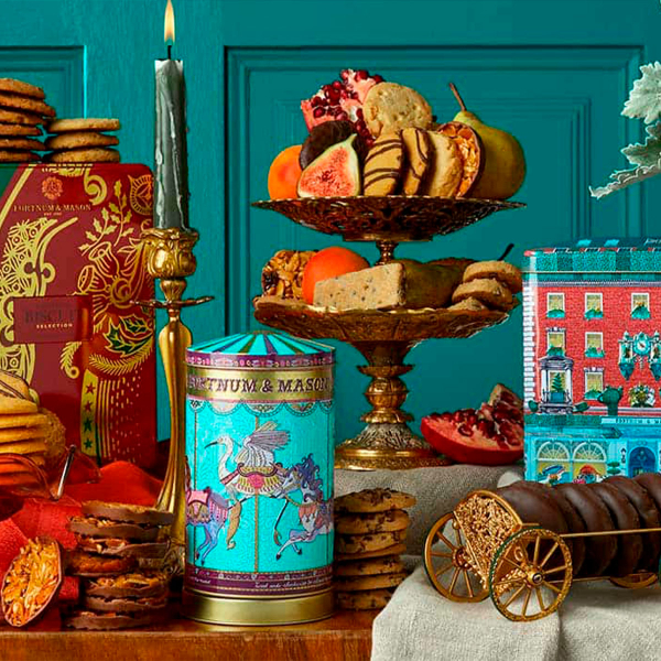 Fortnum & Mason, a loja mais famosa de Londres, já está em clima natalino