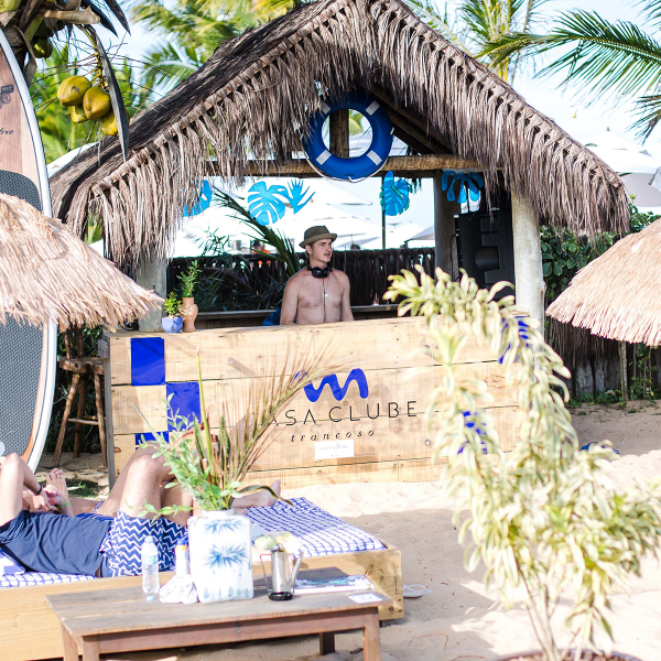 Destino queridinho em Trancoso, Casa Clube muda de endereço e tem área triplicada