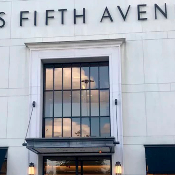 Cabeleireiro americano processa a Saks por mais de R$ 400 milhões