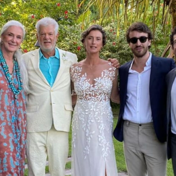 Dia do sim: Jan Milan e Lisa Graham se casam em Trancoso