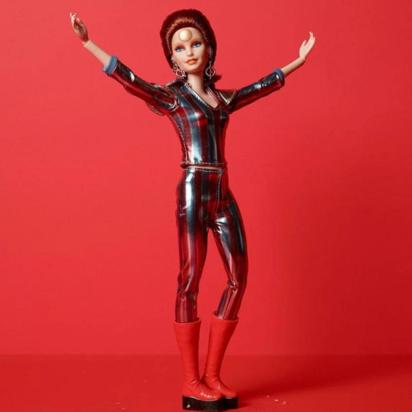 Para colecionadores: nova Barbie é inspirada em David Bowie