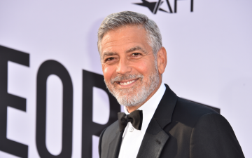 George Clooney cobrou apenas R$ 15 para mostrar seus três talentos em filme indicado ao Oscar