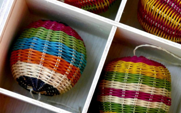 Collab de Natal entre Casa Rio e Cris Barros vai apoiar mulheres da floresta