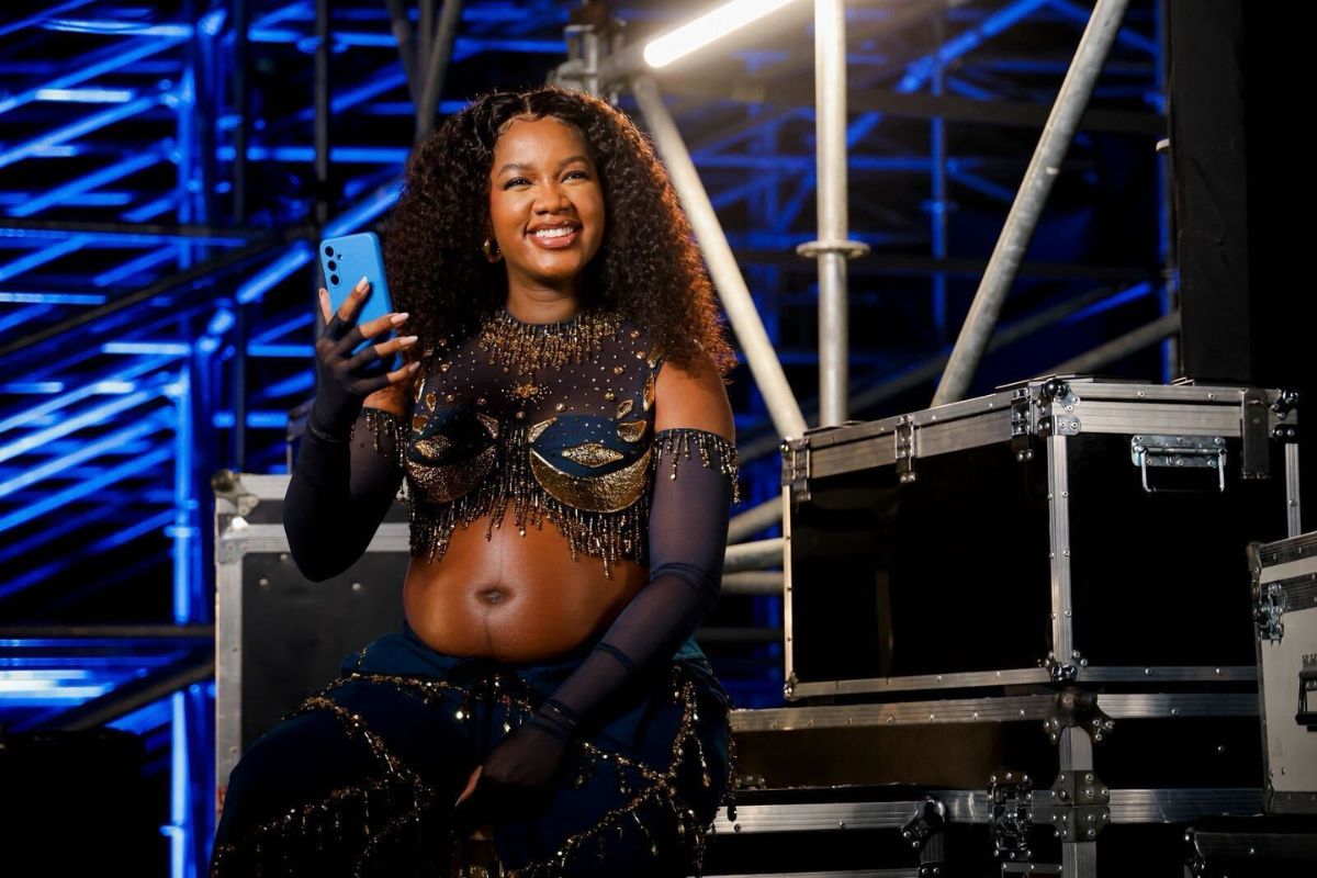 TIM promove transmissão 5G do show de IZA no Globoplay