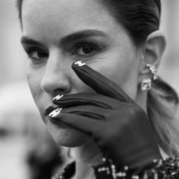 Chanel apresenta alta-costura Verão 2026 em Paris; Ana Paula Carneiro esteve entre as convidadas