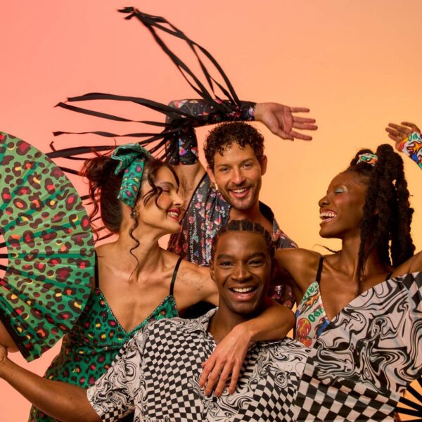 Uma coleção transforma o Carnaval em experiência sensorial e liberdade criativa