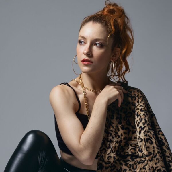 Gabriella Di Grecco discute os limites entre experiência pessoal e personagem