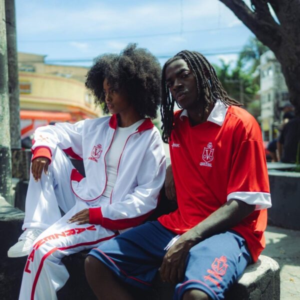 Quando a várzea vira linguagem cultural, do futebol à moda urbana