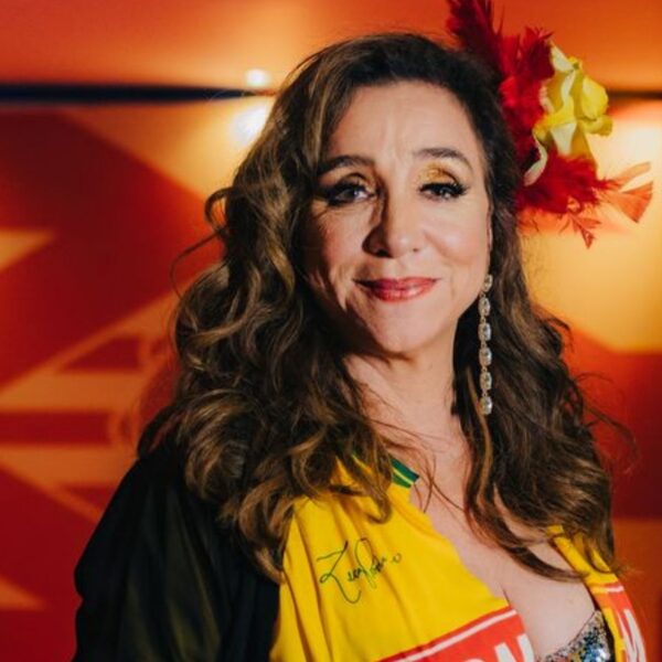 Noite uniu samba, futebol e música com casa cheia no Carnaval paulista