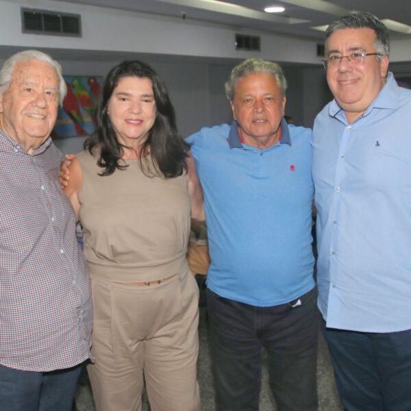 Um almoço especial para celebrar mais um ano, por Liberado Junior