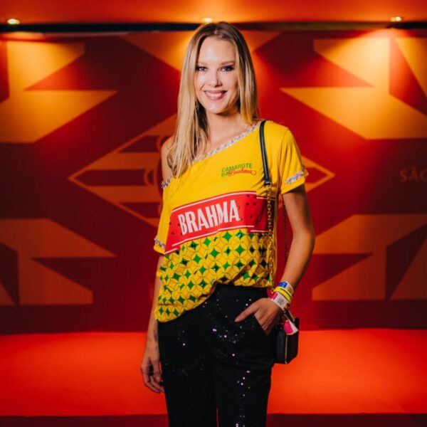 Camarote Bar Brahma abre o Carnaval de São Paulo com noite de samba e casa cheia