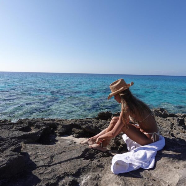 Hotéis de luxo e destinos exclusivos marcam a lua de mel de Esther Marques