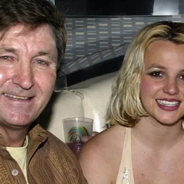 Britney Spears comenta passado sob controle do pai e faz novo desabafo
