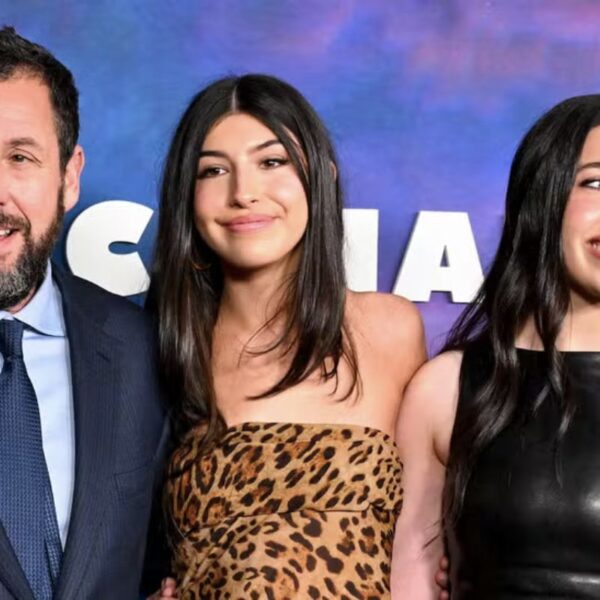 Adam Sandler nega boato sobre suposta humilhação da filha na Chanel