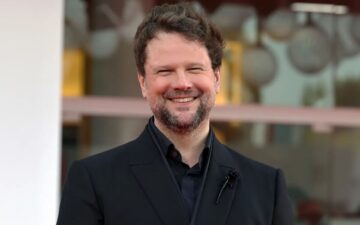 Selton Mello assume papel multilíngue em produção filmada em Paris