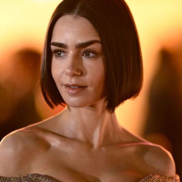 Lily Collins será Audrey Hepburn em filme sobre os bastidores de Bonequinha de Luxo