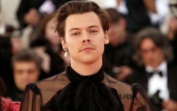 Harry Styles diz que usa aplicativo de relacionamento para praticar italiano