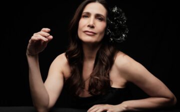 Em 2026, Virginia Cavendish amplia presença na TV, no streaming e na pesquisa acadêmica