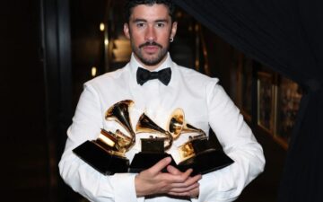 Após Grammy e Super Bowl, Bad Bunny desembarca no Rio para o Carnaval