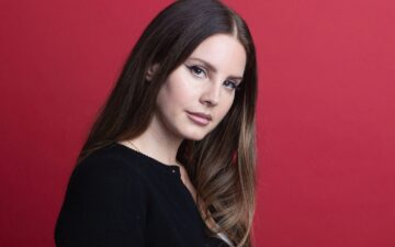Lana Del Rey apresenta música inédita e prepara décimo álbum