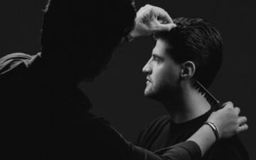 Técnica de camuflagem suaviza os fios brancos sem alterar a essência masculina