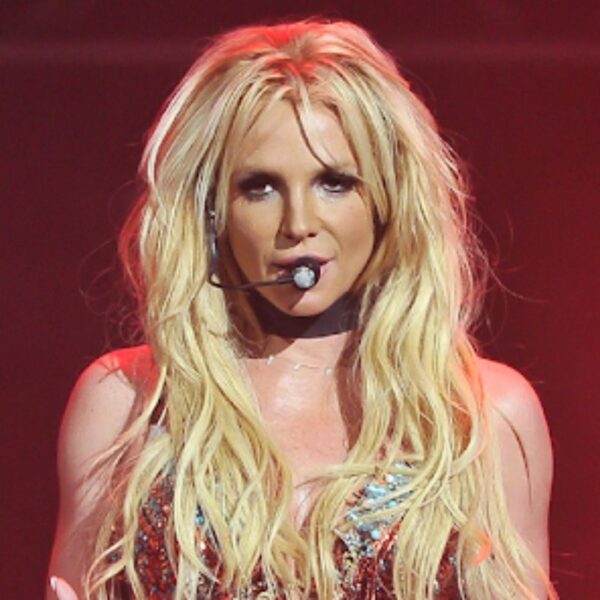 Britney Spears ameaça ação judicial contra ex-funcionário