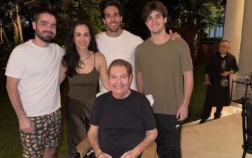 Faustão reaparece em celebração íntima ao lado dos filhos