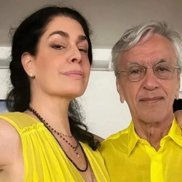 Caetano Veloso celebra aniversário de Paula Lavigne com declaração